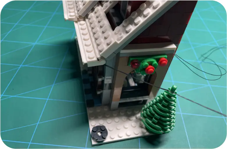 GAME OF BRICKS Light Kit for Winter Village Bakery Step 2_G