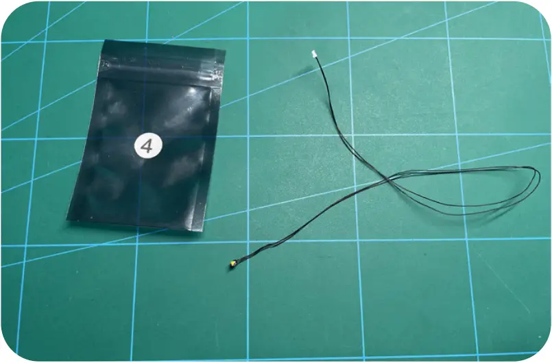 GAME OF BRICKS Light Kit for Winter Village Bakery Step 4_A