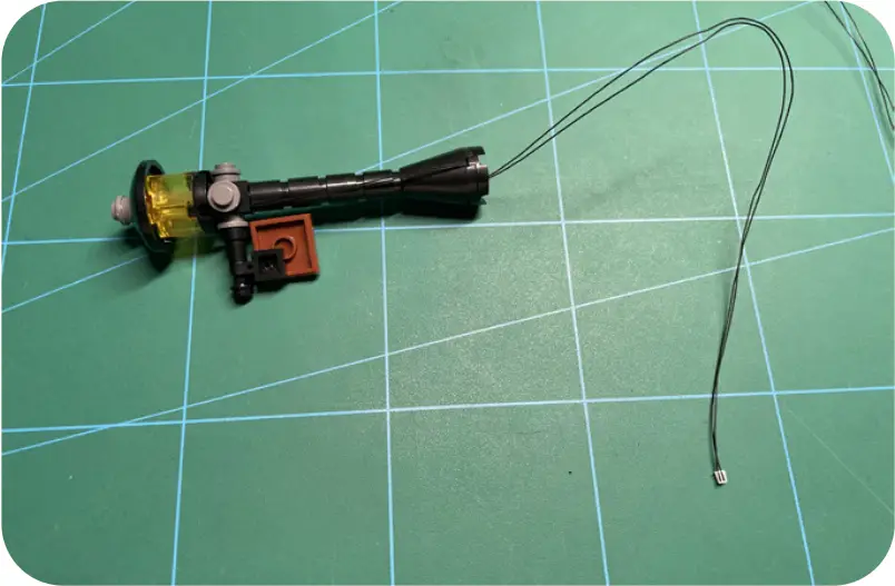 GAME OF BRICKS Light Kit for Winter Village Bakery Step 4_H