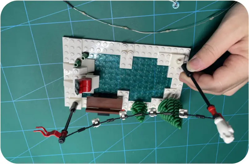 GAME OF BRICKS Light Kit for Winter Village Bakery Step 5_B