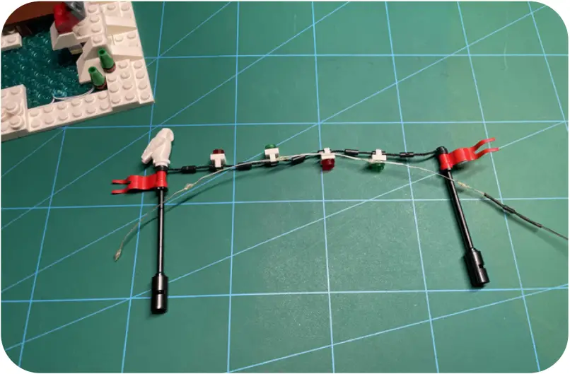 GAME OF BRICKS Light Kit for Winter Village Bakery Step 5_J