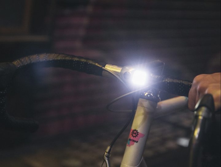 Knog Blinder Mini Chippy Front Light Black Owner's Manual