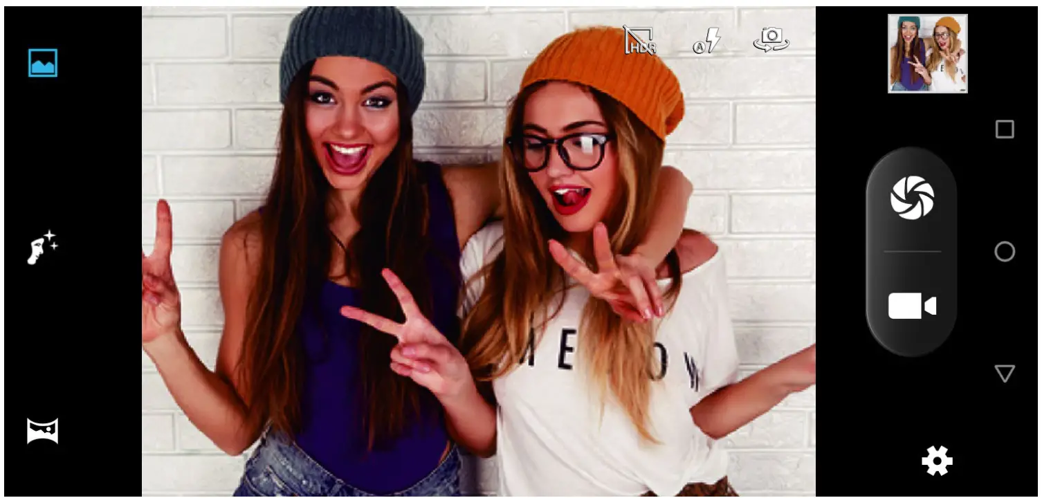 CellAllure CHIC X2 Mobile Phone - colorful pictures