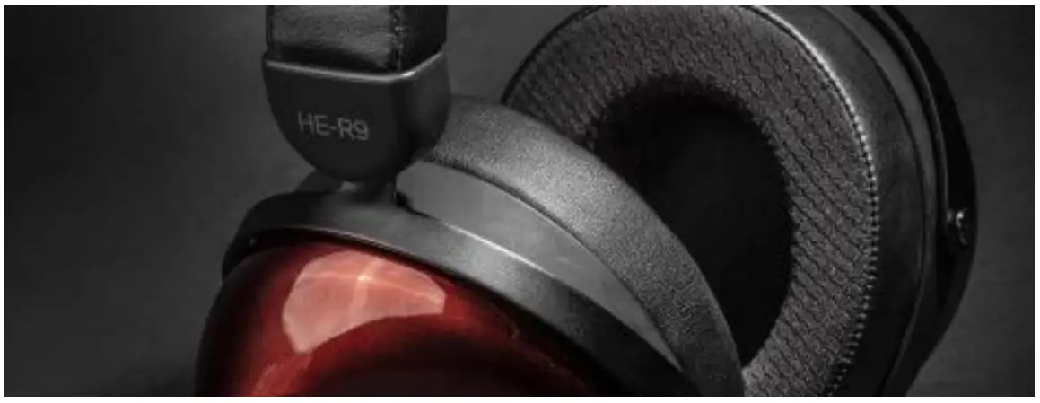 Large Ear Cups for Superior Acoustics