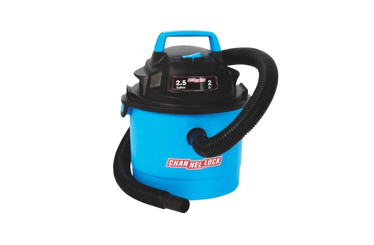 Channellock Vom205p-c 2001 2.5 Gallon Wet/dry Vacuum Instruction Manual Channellock Vom205p-c 2001 2.5 Gallon Wet/dry Vacuum Instruction Manual