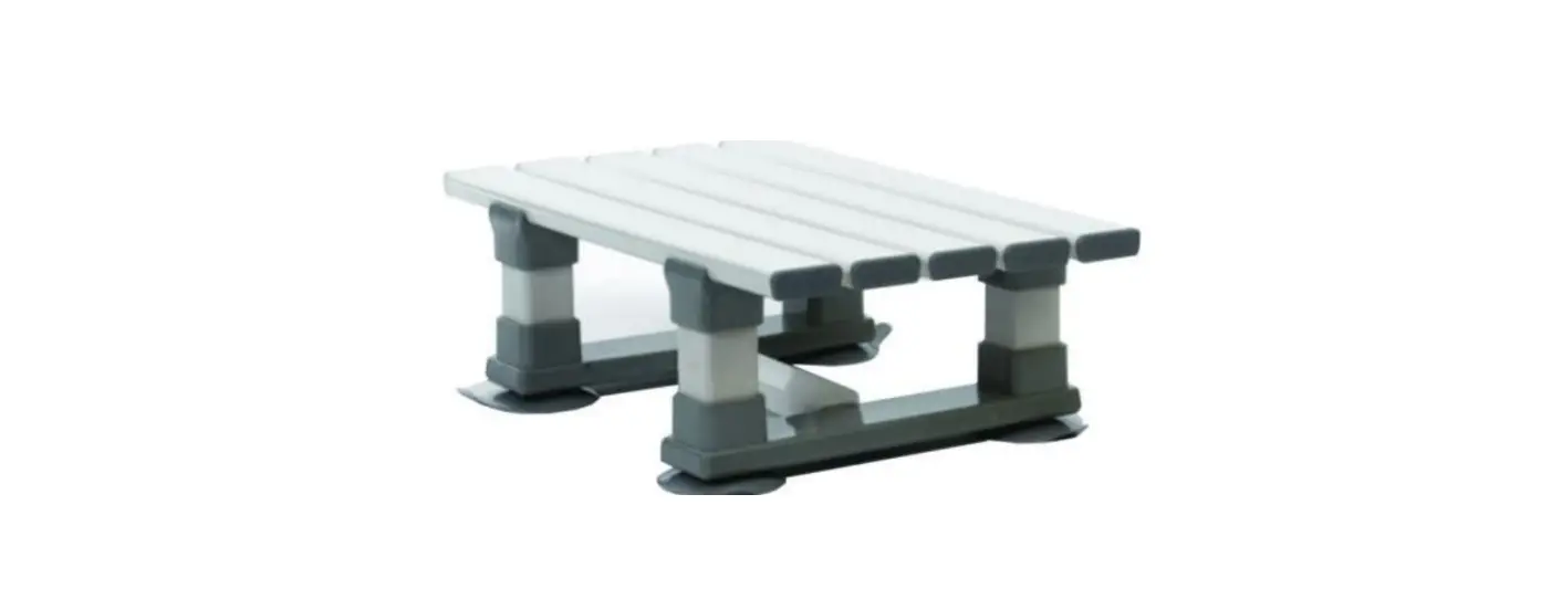 Ultimate Healthcare 6, 8, 12 Inch Bath Seats User Manual Ultimate Healthcare 6, 8, 12 Inch Bath Seats User Manual