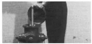 Remove Main Valve from Lower Barrel Flange