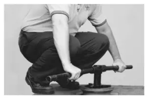 Remove Main Valve from Lower Barrel Flange