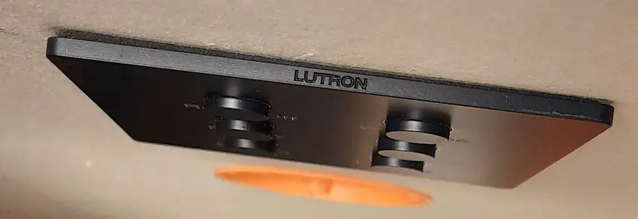LUTRON Alisse Keypads Round Back Box - impact on the keypad