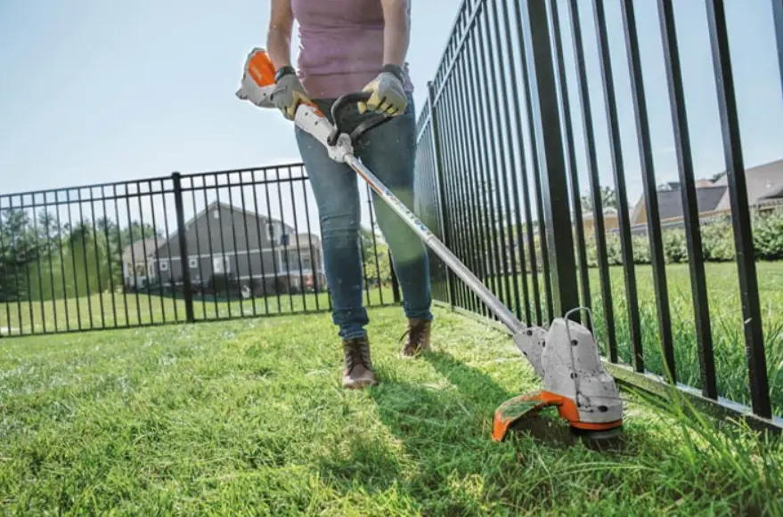 Stihl Fsa 57 Lightweight Cordless Trimmer Instruction Manual