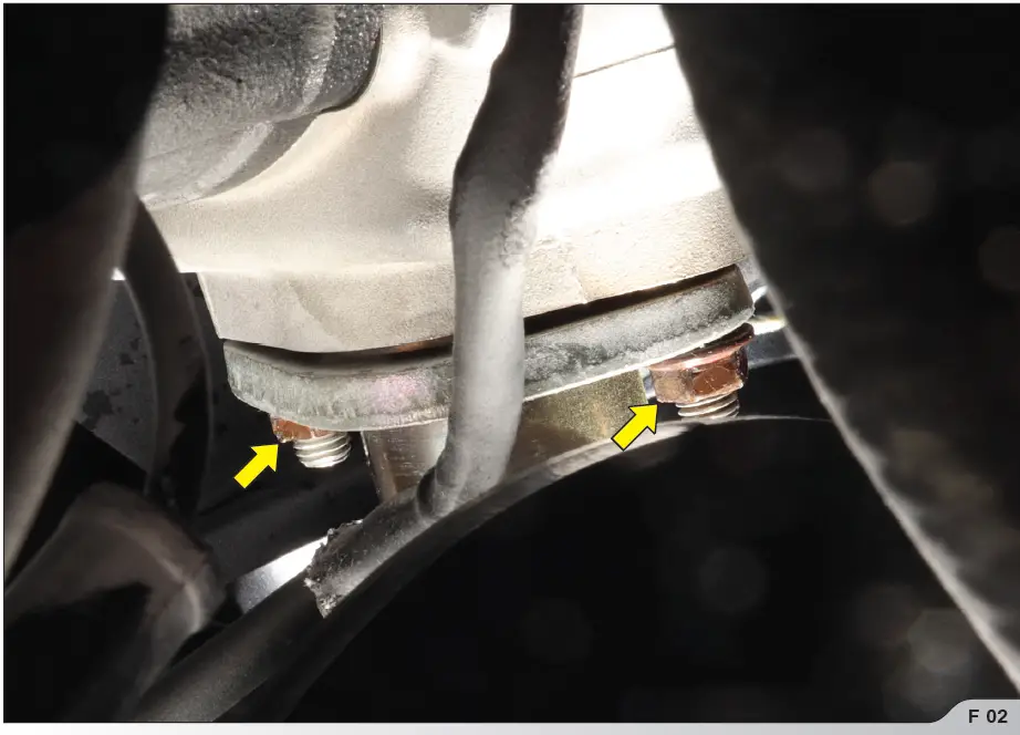 AKRAPOVIC-YZF-R6-17-18-Slip-On-Line-Titanium-M-FIG-7