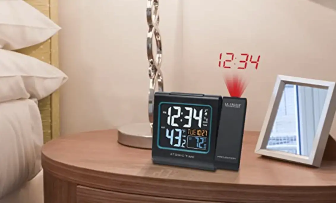 La Crosse Technology 616-30357 Projection Alarm Clock Installation Guide