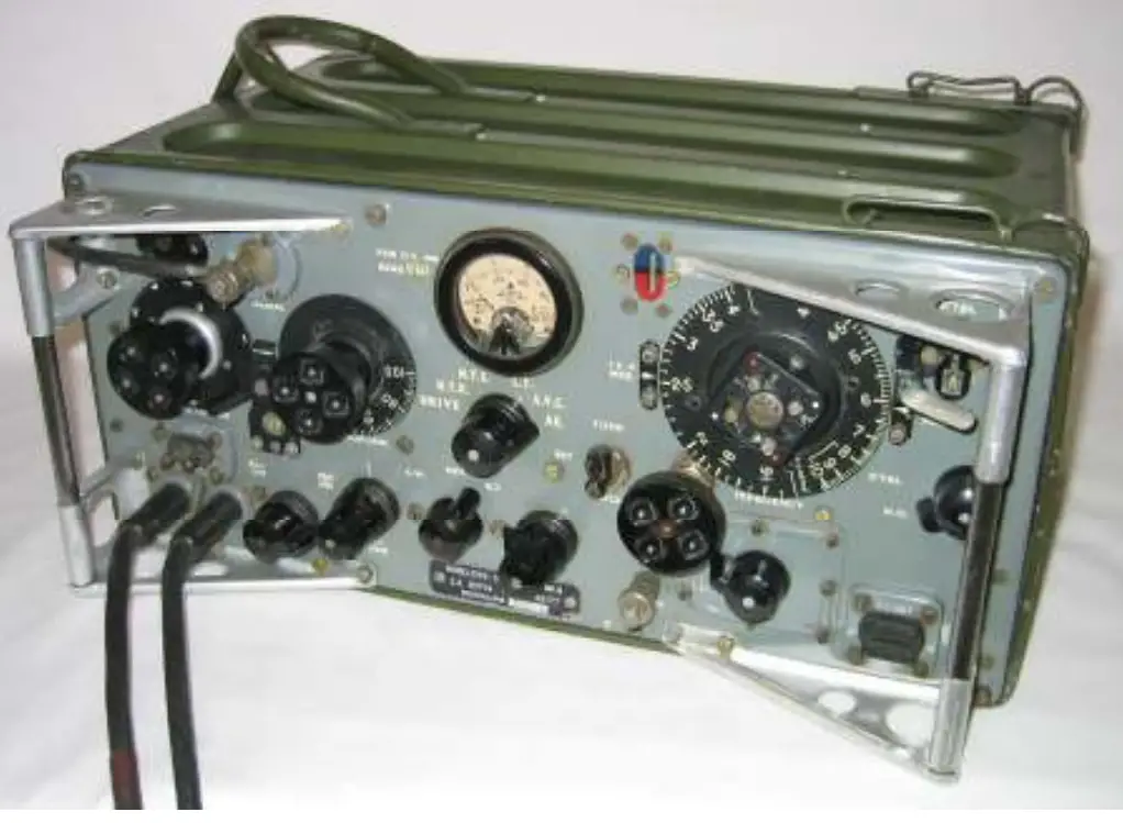 PYE TELECOM WS62 Vehicle Station Transmitter and Receiver