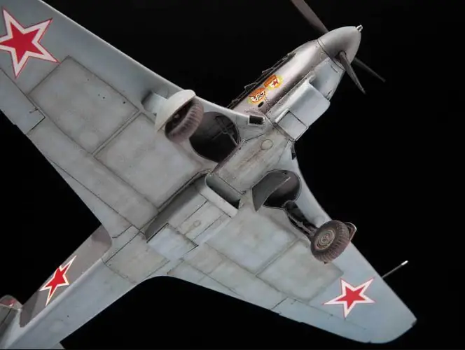 ZVEZDA Yak-9D Soviet Fighter