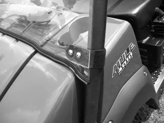 FALCON-RIDGE-Mule-3010-&-4010-Folding-Front-Windshield-01