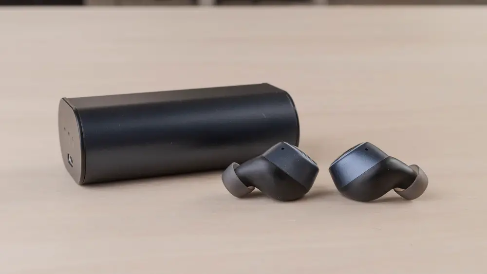 Creative Outlier Air V2 True Wireless Sweetproof In-ear Headphones User Manual