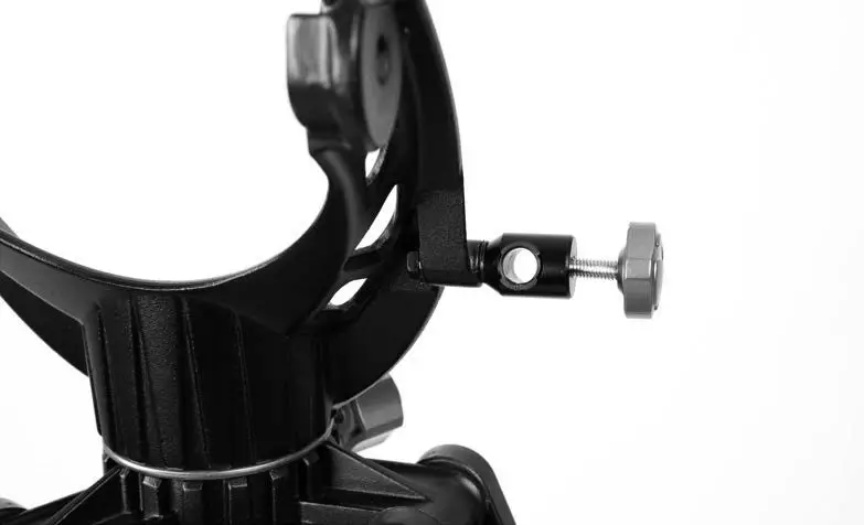 CELESTRON StarSense EXPLORER LT - To set up the tripod-6