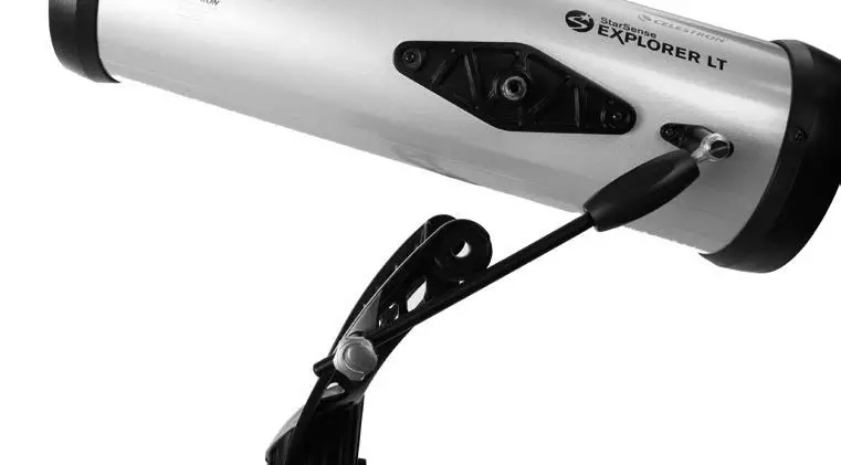 CELESTRON StarSense EXPLORER LT - To set up the tripod-7