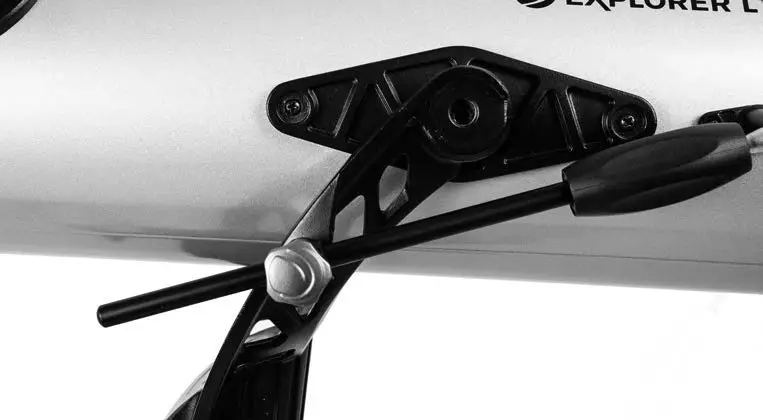 CELESTRON StarSense EXPLORER LT - To set up the tripod-8