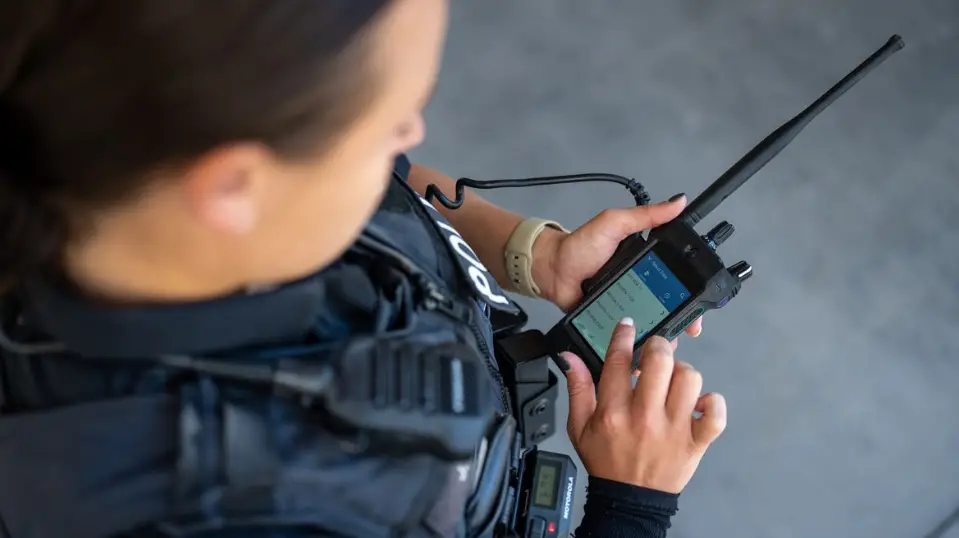 Motorola Solutions Apx N70 Smart Portable Radio User Guide