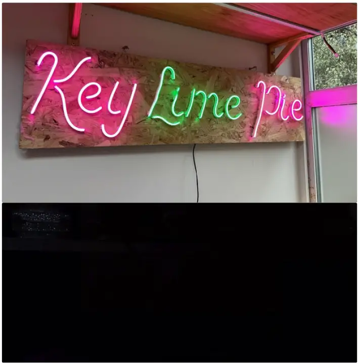 instructables-Dynamic-Neon-Arduino-Driven-Sign-FIG-1