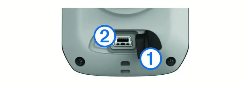 GARMIN Edge 510 Charging the Device