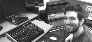 behringer Active 300-Watt 2-Way Monitor Speaker System 4