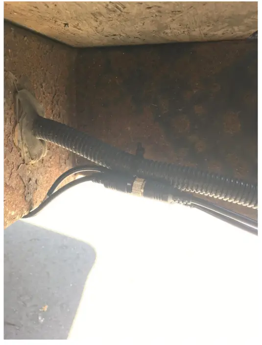 BRANDMOTION 9002-7803V2 Universal Two-camera Trailer Vision System With 7 inch Monitor- side plug