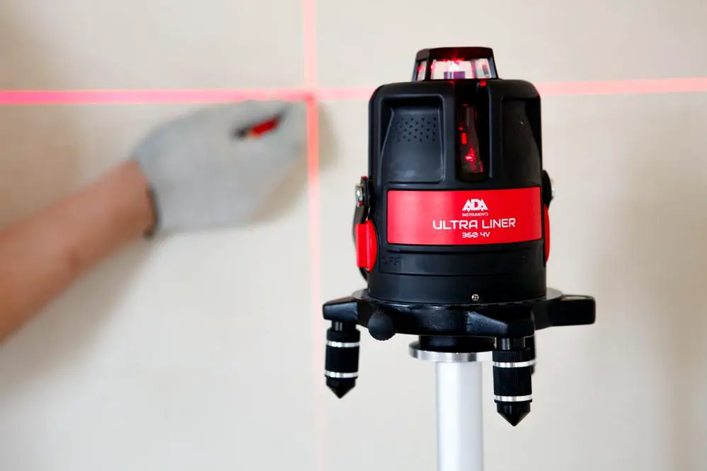 Ada Instruments А00467 Ultraliner 360 2v Line Laser User Manual