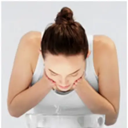 FOREO LUNA Mini 2 3 Zone Face Cleansing Brush - 2