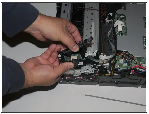 IFIXIT-MFC-490CW-Brother-Scanning-Glass-Replacement-fig-21