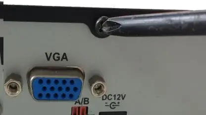 Installing Hard Disk Drive (HDD)