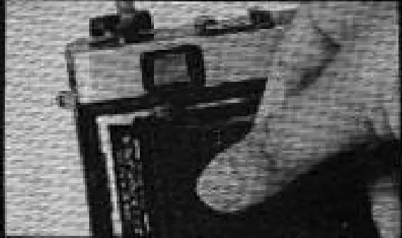 cosina KJFWX7 Compact 35 Automatic Electric Eye Rangefinder Camera- fig 3