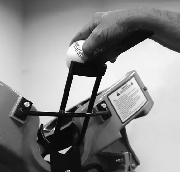 SPORTS ATTACK Crick Attack Cricket Bowling Machine fig 16