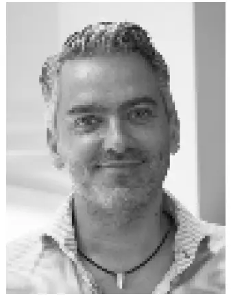 UMAGE EOS Lamp Shade 1