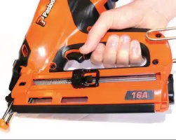 Paslode-IM250ALi-16-ga.-Lithium-ion-Cordless-Angled-Finish-Nailer-Fig-10