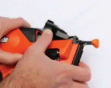 Paslode-IM250ALi-16-ga.-Lithium-ion-Cordless-Angled-Finish-Nailer-Fig-29