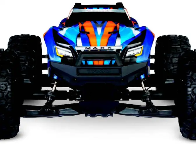 TRAXXAS-89086-4-Electric-RC-Monster-Truck-01