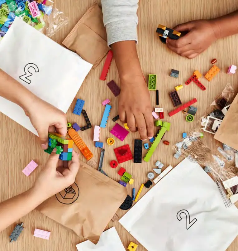 LEGO 60340 City Stuntz The Blade Stunt Challenge - fig 2