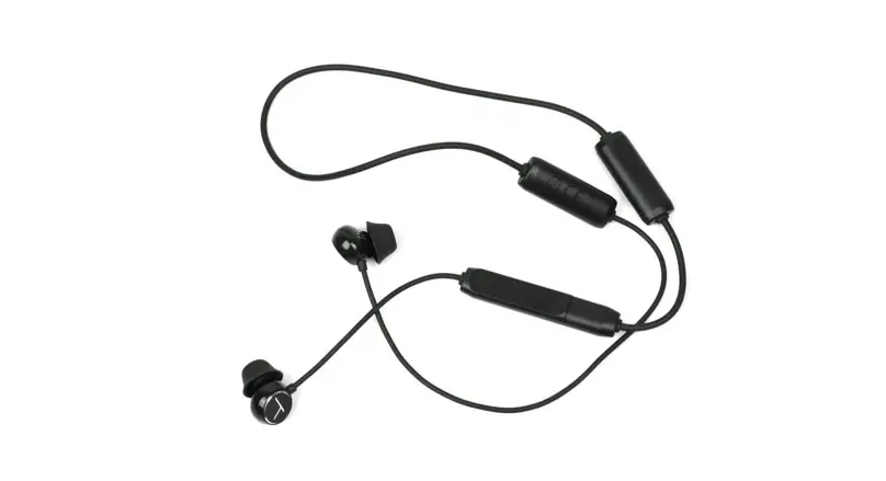 Beyerdynamic Blue Byrd In-ear Headphones User Guide Beyerdynamic Blue Byrd In-ear Headphones User Guide