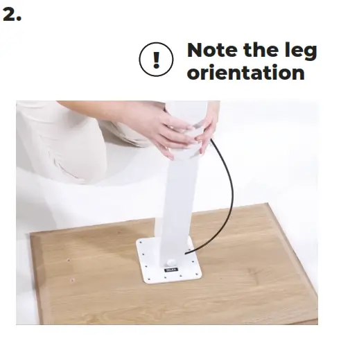 SELKA MAHTUVA Height Adjustable Desk - orientation