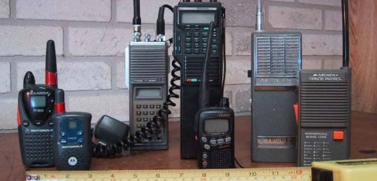 Waveband Communications Apx 900 Two-way Radio User Guide