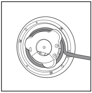 Cleaning the kettle and the base