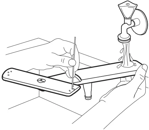 Cleaning the lower spray arm