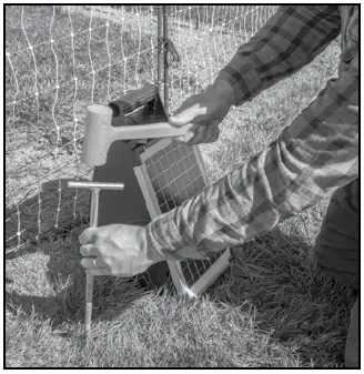 PREMIER-1-SolarStop-80-Electric-Fence-Energizer-fig-1 (5)
