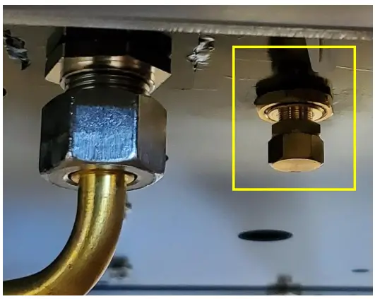 Adjusting water mix for hot water tap