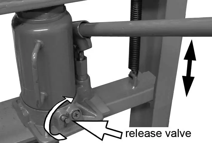 Clarke -10-Tonne-Hydraulic-Press-11