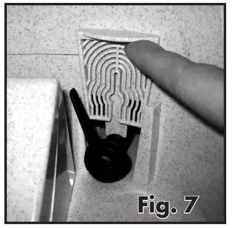 PetSafe-D2-CA-17-Drinkwell-5-Litres-Platinum-Pet-Fountain-007