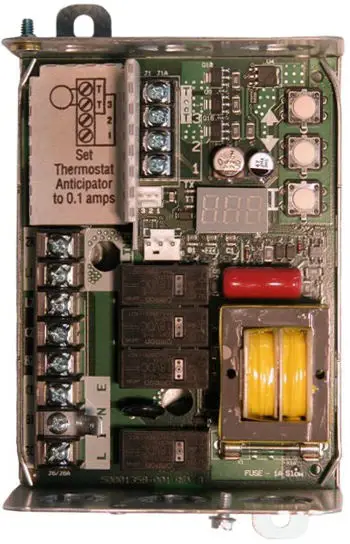 Honeywell L7224U Universal Oil Heating Boiler Electronic Aquastat Controller