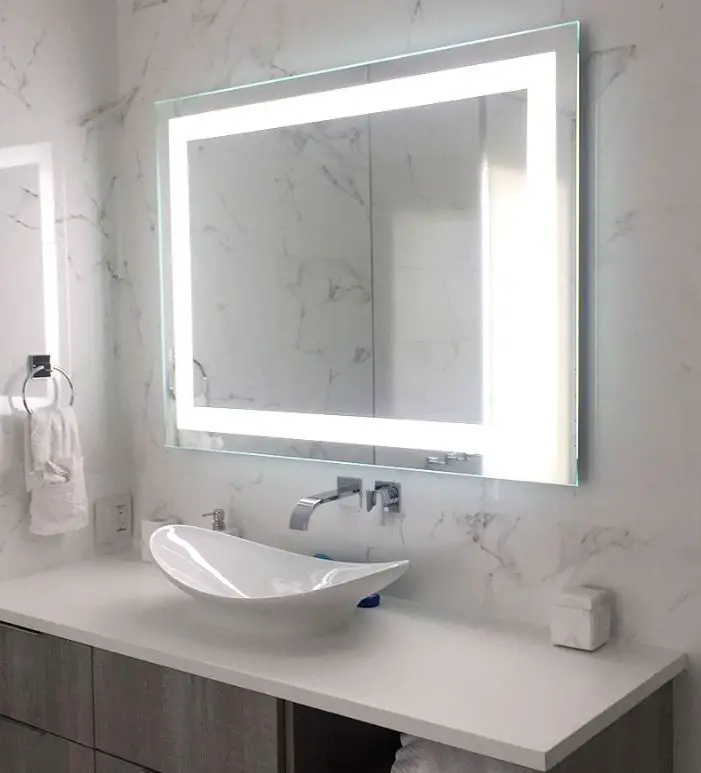 better-bathrooms-BeBa-27010-Wall-Mounted-LED-Mirror-product